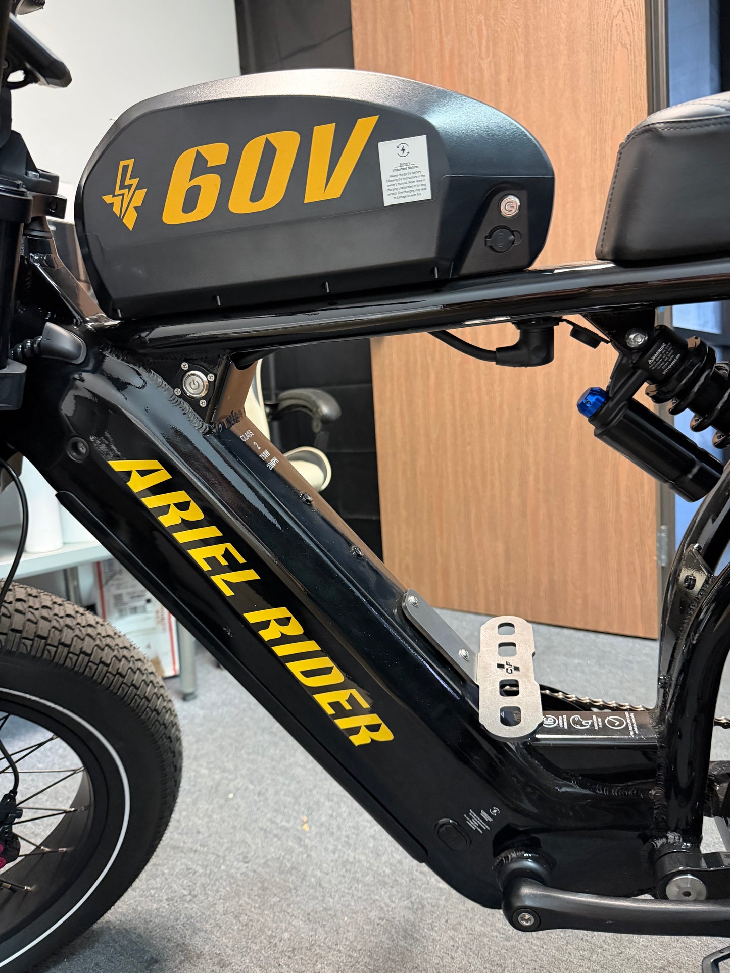 Ariel Rider XClass 60V Foot Pegs