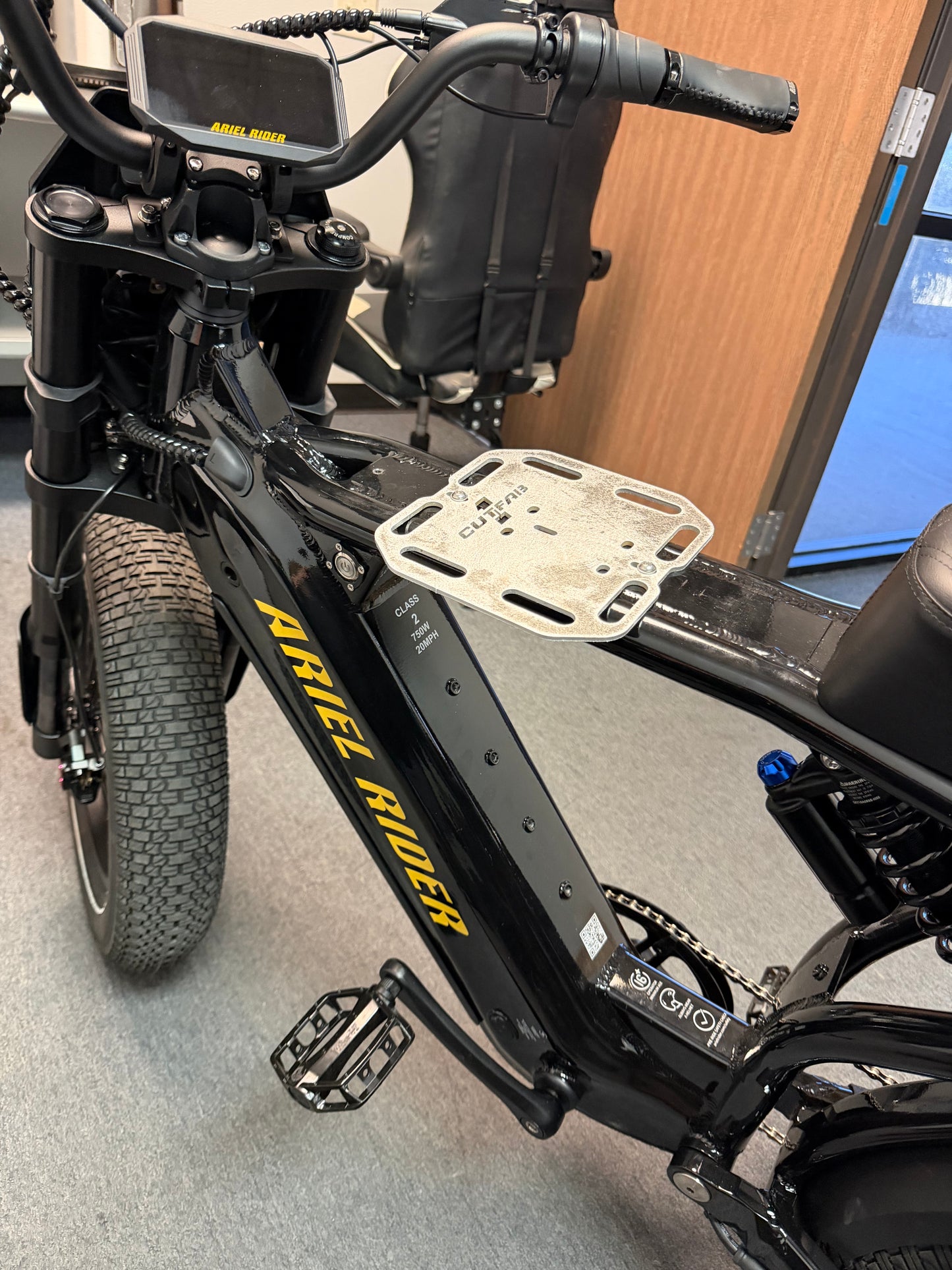 Ariel Rider X Class 60V Bag Support Mount