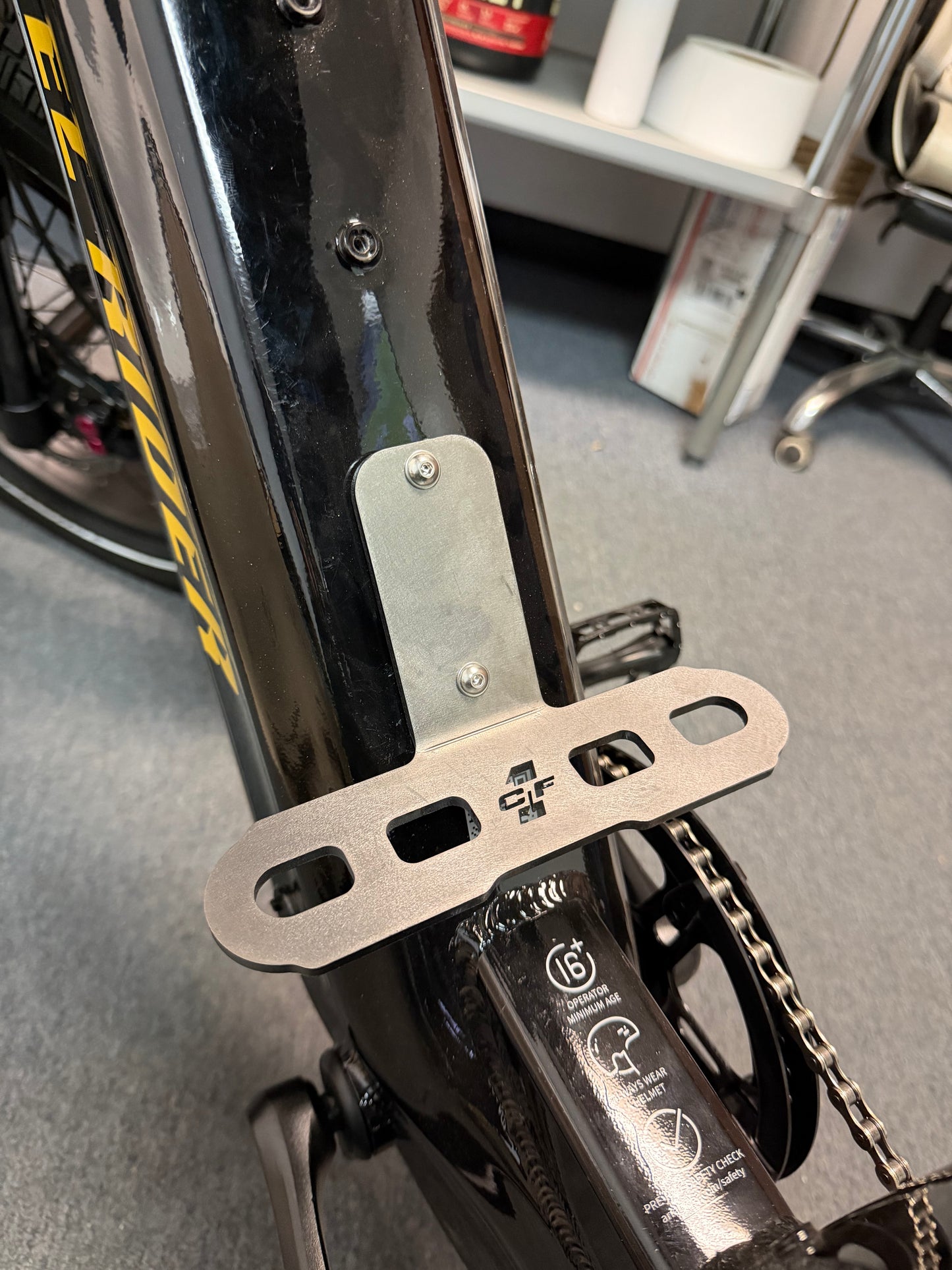 Ariel Rider XClass 60V Foot Pegs